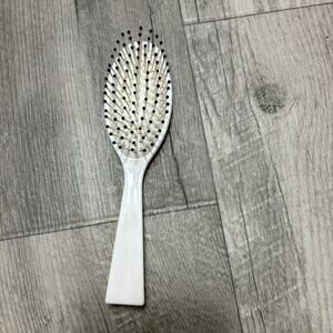 Vintage ESTEE LAUDER Ball Tipped Plastic Hair Brush White Travel Size 6.5"